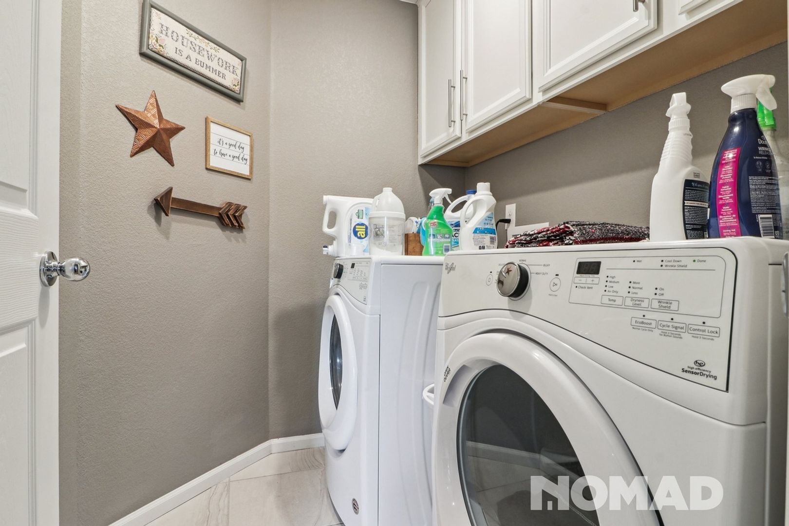 Building Photo - 15993 E Otero Cir