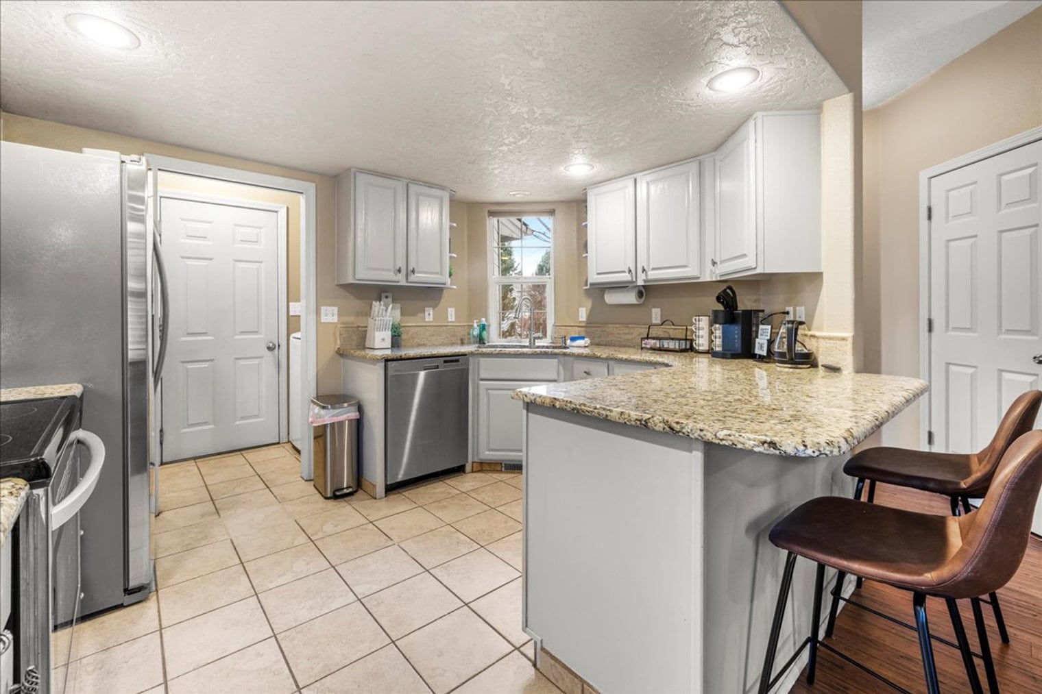 Building Photo - 7838 W Holt Ct