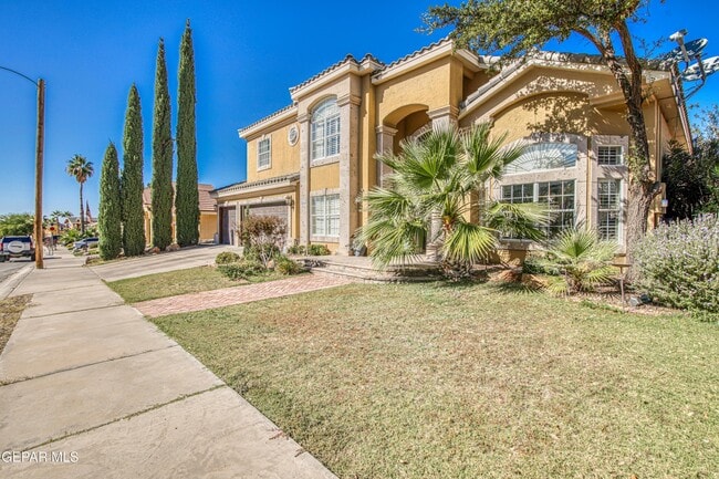 Building Photo - 6561 Isla Del Rey Dr