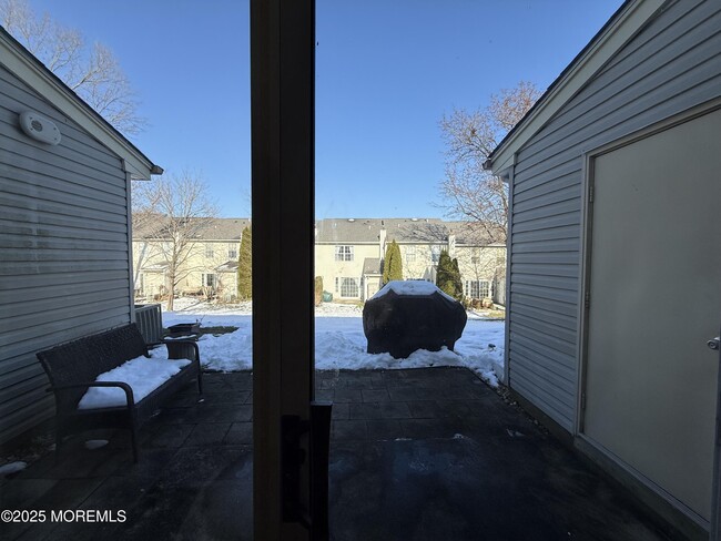 Building Photo - 52 Aberdare Ct