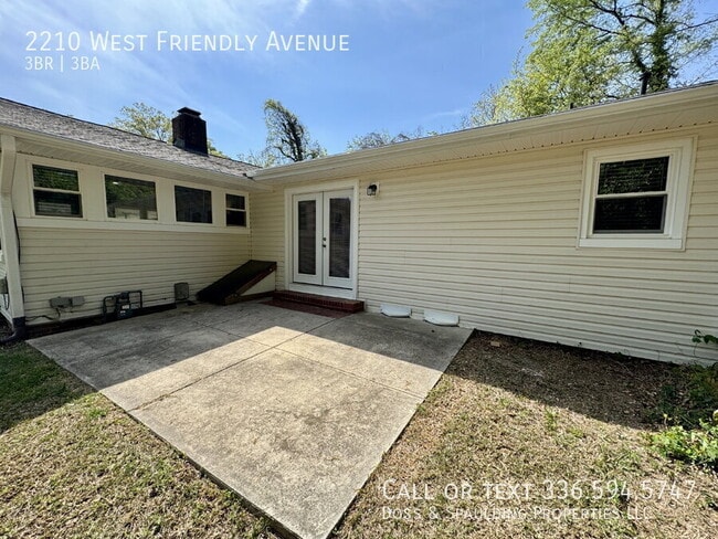 Building Photo - 2210 W Friendly Ave