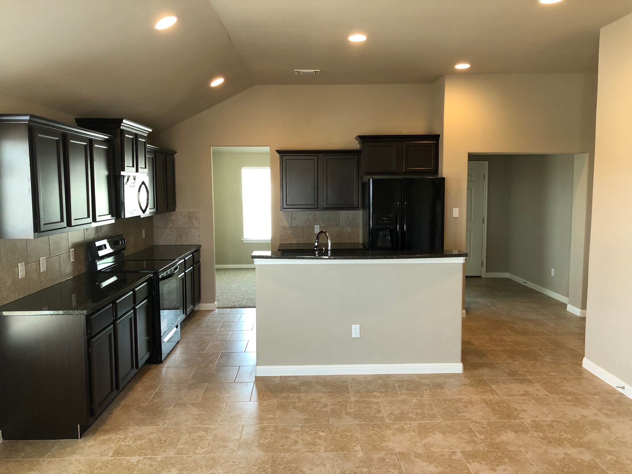 Building Photo - 3807 Flat Rock Mountain Dr