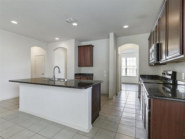 Building Photo - 5105 Marina Dr