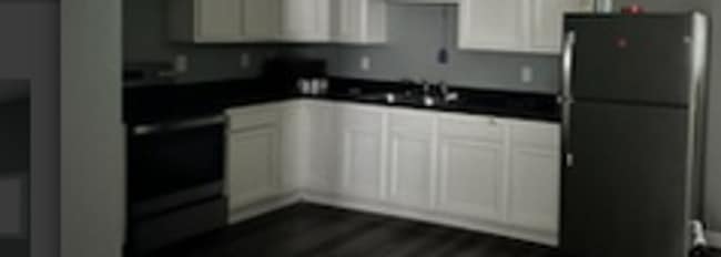 Building Photo - SPECIAL!!!! First month free with paid sec...