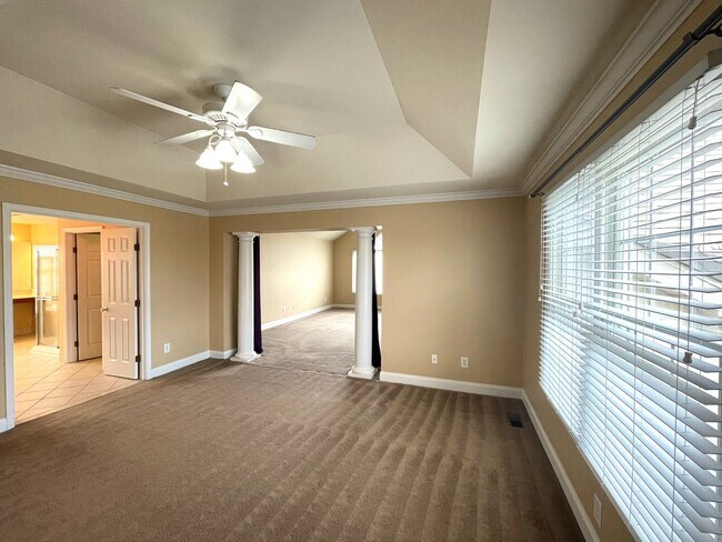 Building Photo - 4823 Vista Ridge Dr