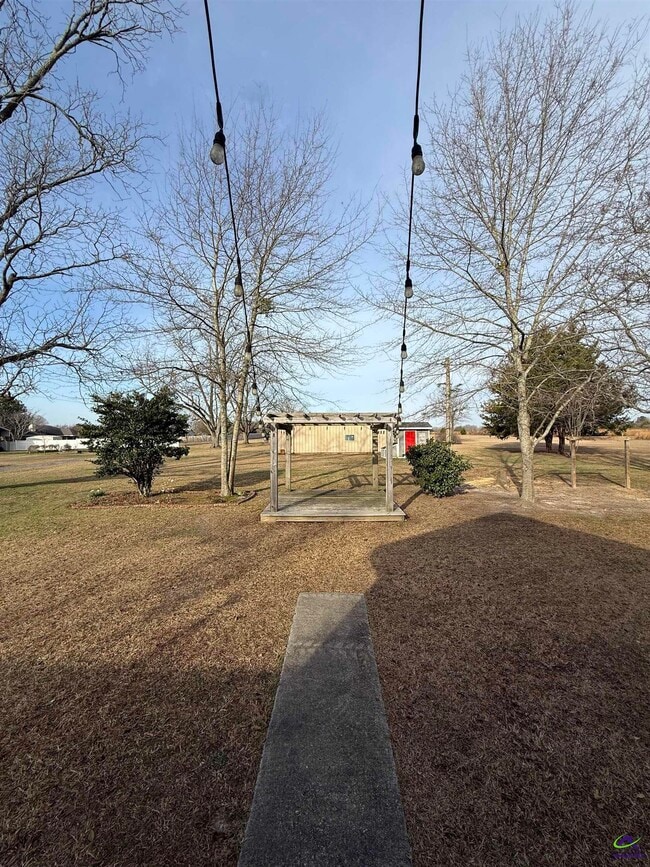 Building Photo - 5035 Housers Mill Rd