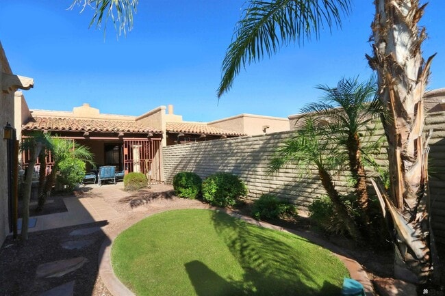 Building Photo - 3533 S Cholla Dr