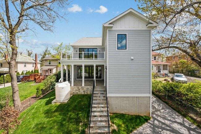 Building Photo - Stunning 2025 New Build