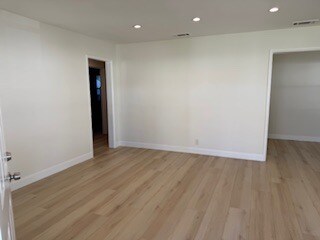 living/dining - 442 N Hollywood Way