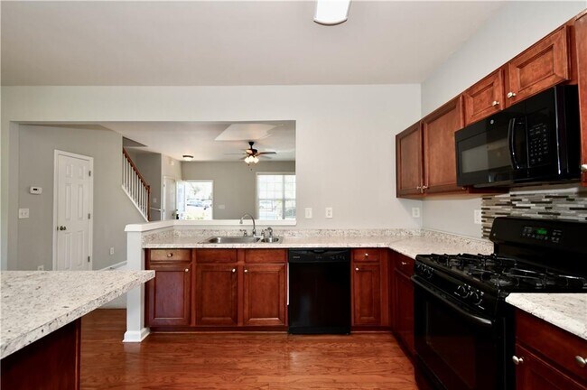Building Photo - 1010 Prestwyck Ct
