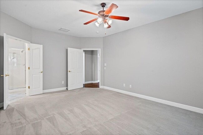 Building Photo - 6925 Larue Belle Cove