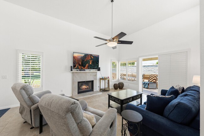 Building Photo - 41517 Armanac Ct