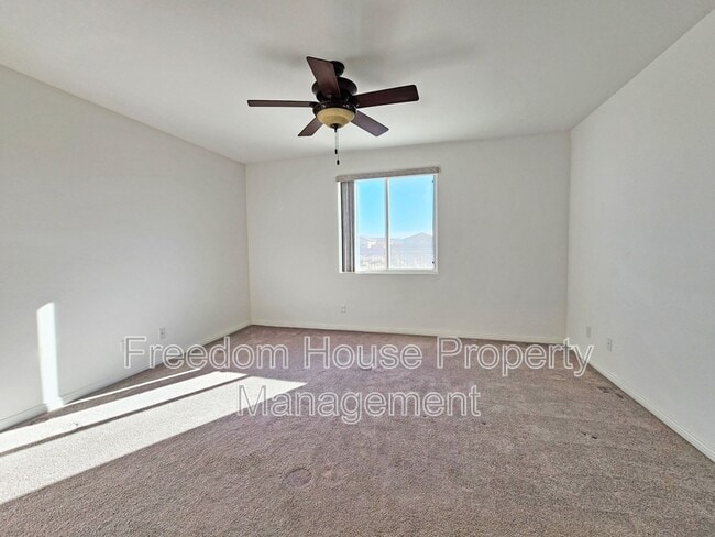 Building Photo - 3543 E Wallowa Dr