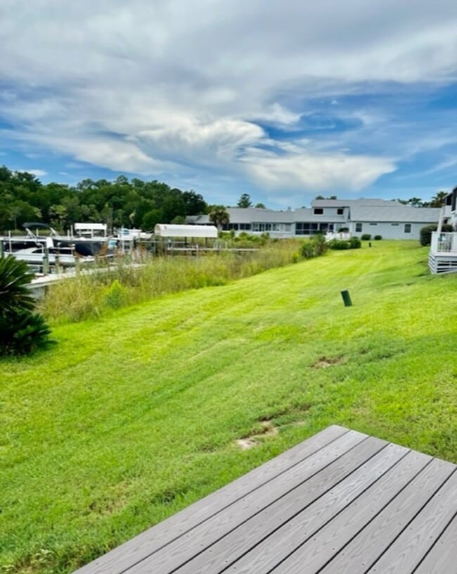 Building Photo - Beautiful Waterfront 2/2 Furnished Home Available April 2024
