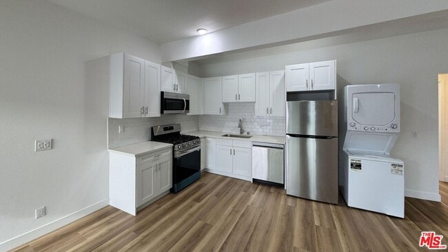 Building Photo - 3630 Midvale Ave