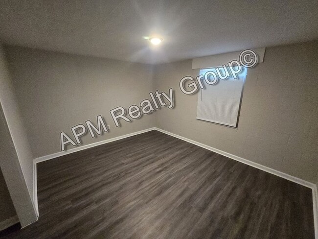 Building Photo - Renovated apartment in downtown Columbia - 50% OFF FIRST MONTH!