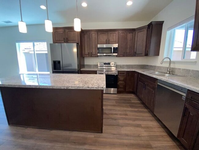Building Photo - Built 2023 NW Reno 3 Bedroom House - Downs...