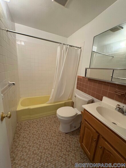 Building Photo - 33 Lancaster Terrace