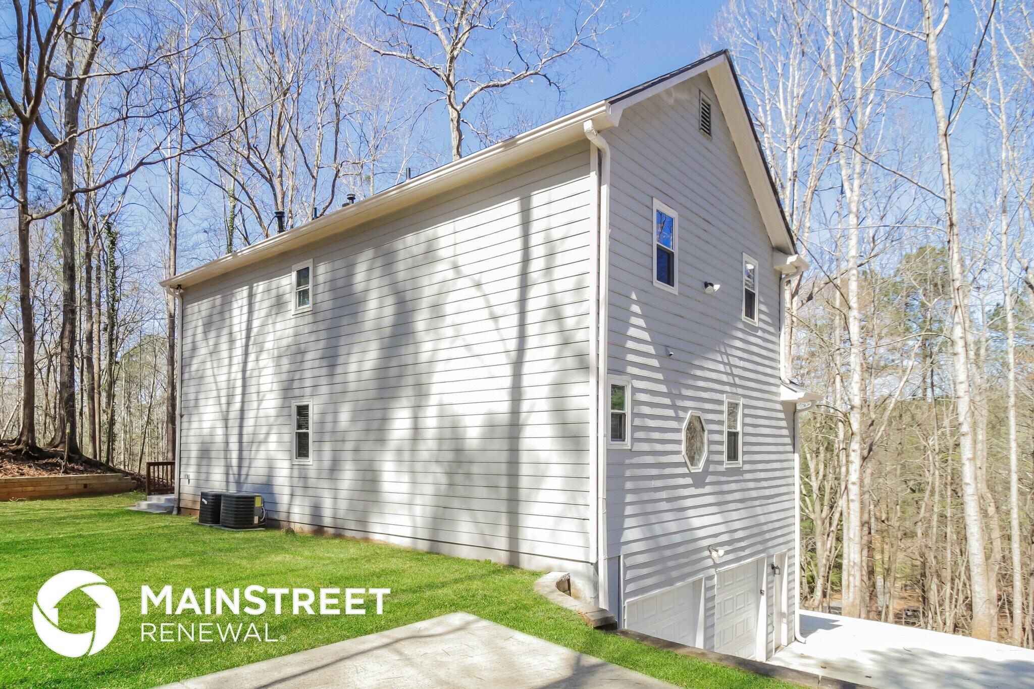 Building Photo - 215 Allatoona Highland Dr