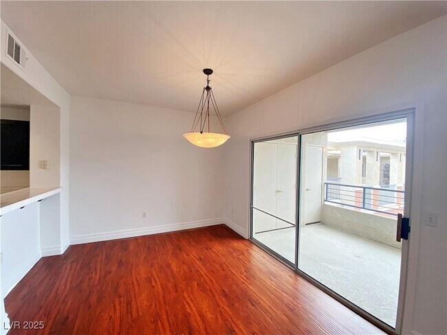 Building Photo - 10701 Pappas Ln