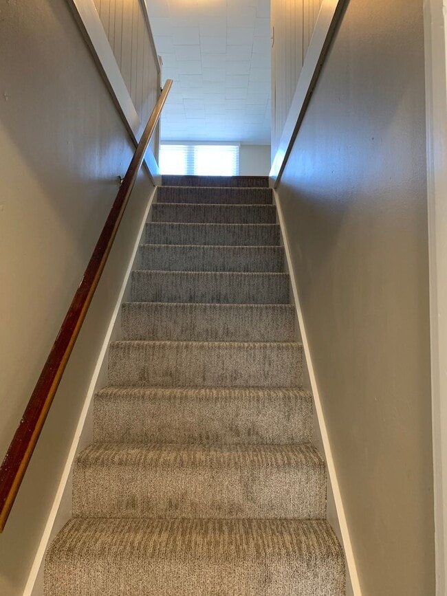 Building Photo - Downtown Jonesboro! 3 Bed 2 Bath