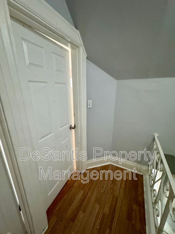 Building Photo - 1810 Brownsville Rd