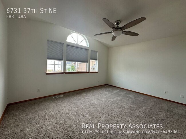 Building Photo - 6731 37th St NE