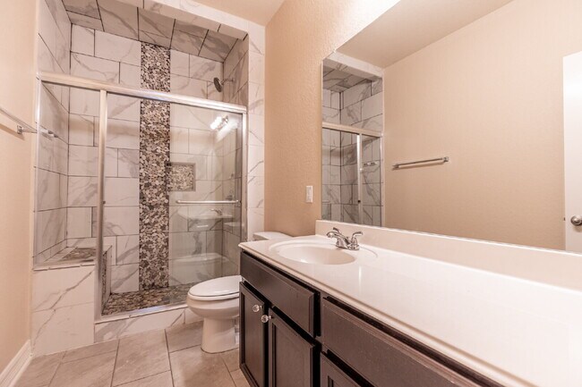 Building Photo - 1175 Ranch Falls
