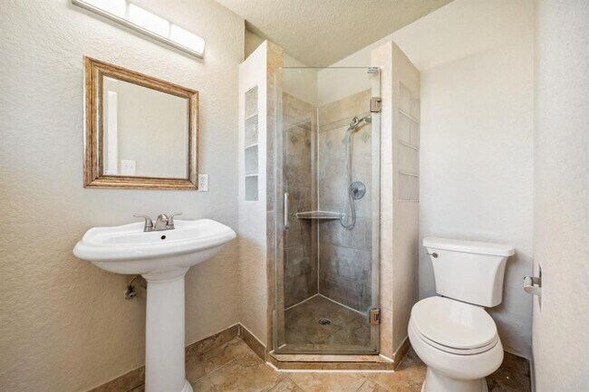 Building Photo - 4701 Frontier Dr