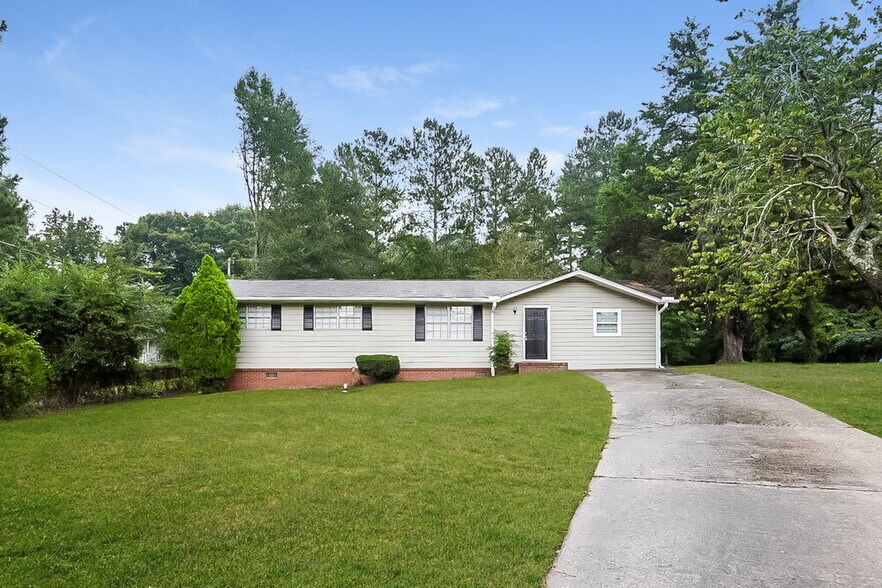 Primary Photo - 4230 Senoa Dr