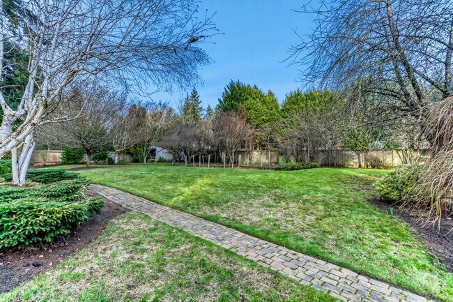 Building Photo - 3bd/2ba Woodinville Home