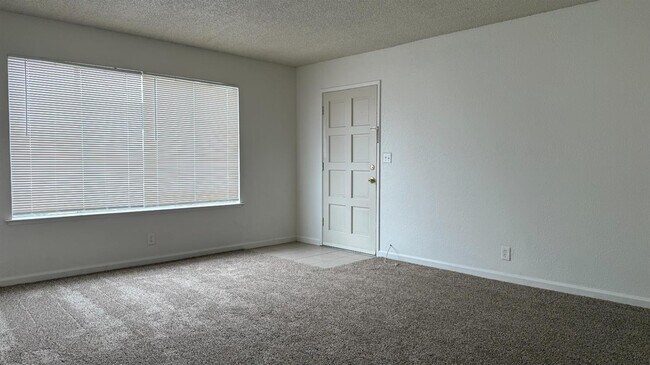 Building Photo - 1973 Emma Lee Ln