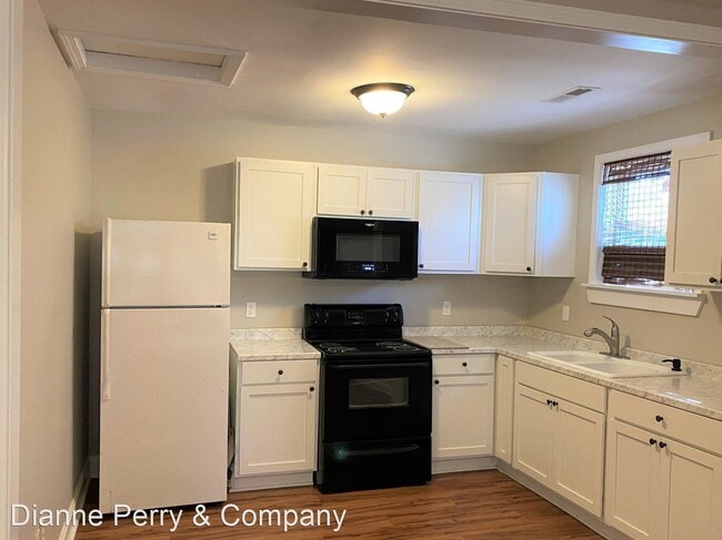 Building Photo - 1 br, 1.5 bath House - 5306 Park Ave