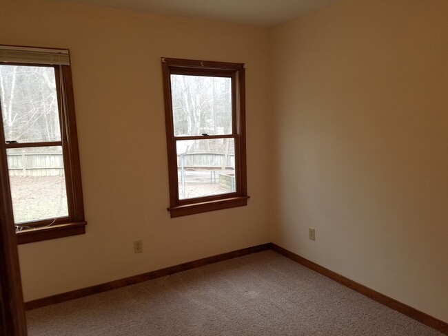 Building Photo - 4 bedroom home on cul-de-sac