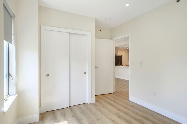 Building Photo - 1401 Jackson St