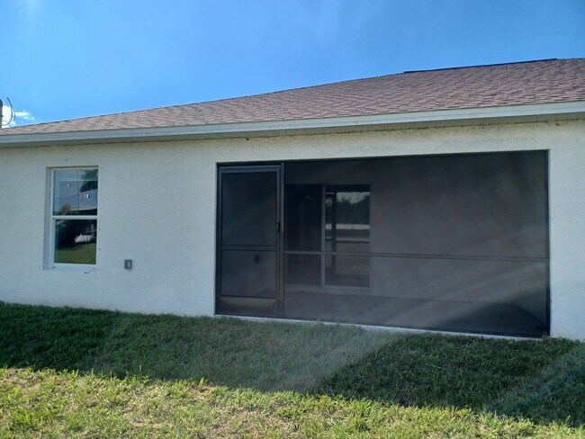 Building Photo - BREAND NEW CONSTRUCTION 3 BR / 2 BA WITH S...