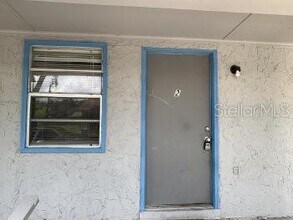 Building Photo - 2430 Tanglewood St