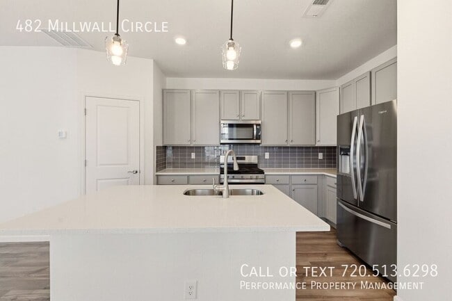 Building Photo - 482 Millwall Cir