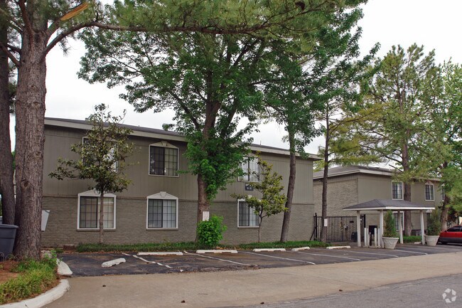Building Photo - Greystoke Apartments
