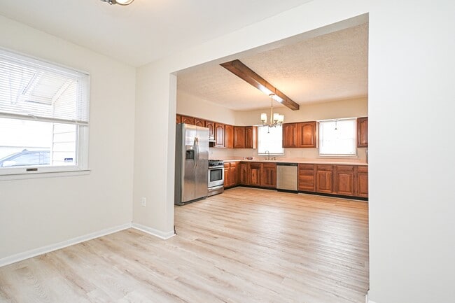 Building Photo - 4110 Eileen Dr