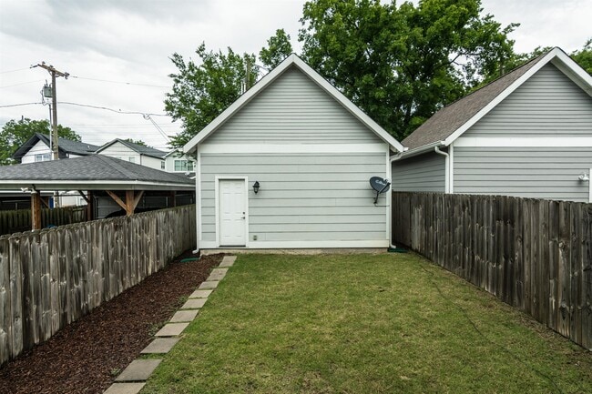 Building Photo - 5312 Kentucky Ave