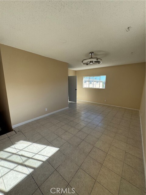 Building Photo - 921 Carob Way