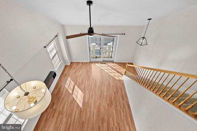 Building Photo - 43374 Greyswallow Terrace