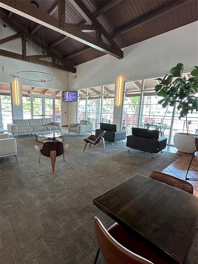 Building Photo - 10730 NW 66th St