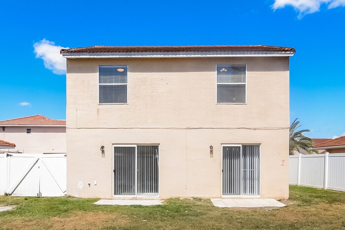 Building Photo - 2344 Cordova Ct