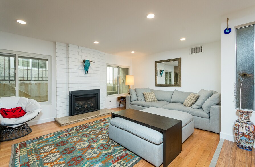 Building Photo - 783 Starlight Heights Dr