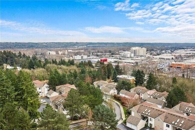 Building Photo - 15330 Sunwood Blvd