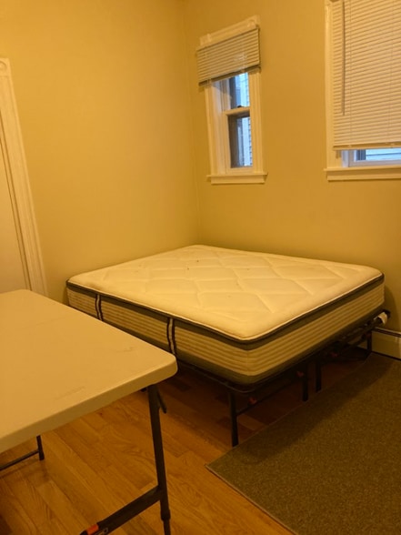 Building Photo - 101 Calumet St