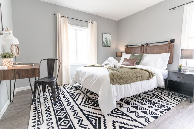 Building Photo - [STR] Fairgrounds Flat Located across Fairgrounds - Fully Furnished 2-Bedroom Home Near Downtown ...