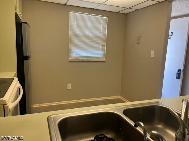 Building Photo - 1747 Pebble Beach Dr